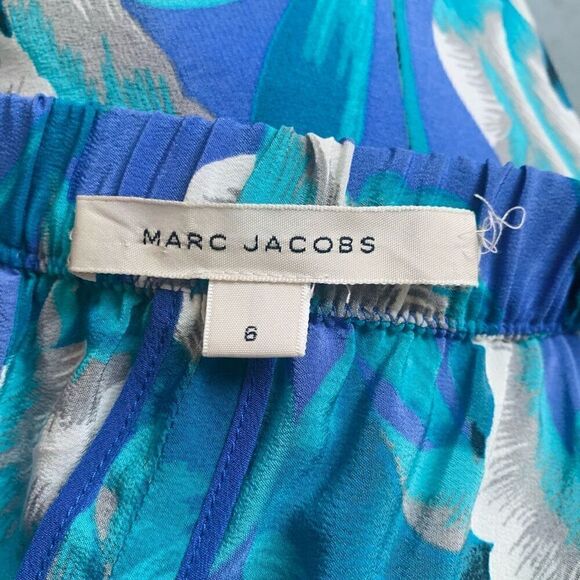 Marc Jacob’s Silk Floral Blue Shorts‎ - Picture 6 of 7